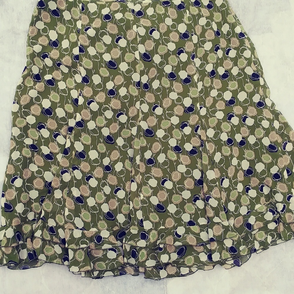 Ann Taylor ruffle skirt